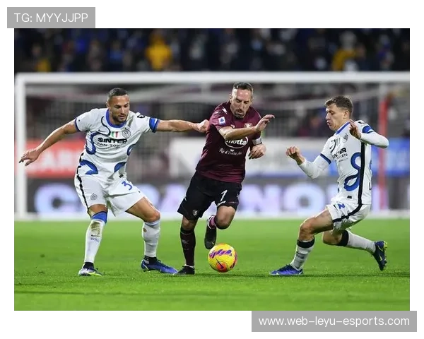 足球球星粤语发音揭秘：教你如何正确读出国际球员名字